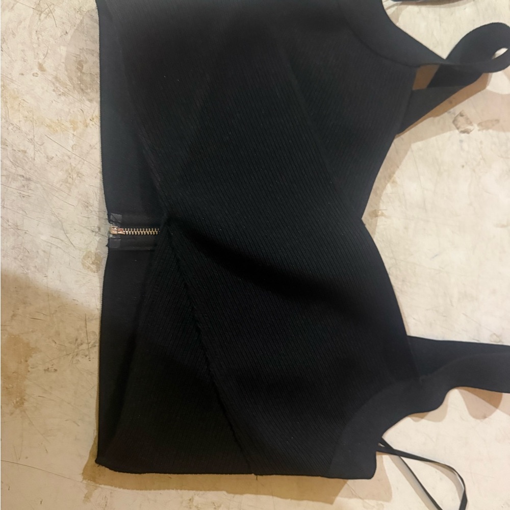 Windsor Elegant Black Top with Zipper Detail
